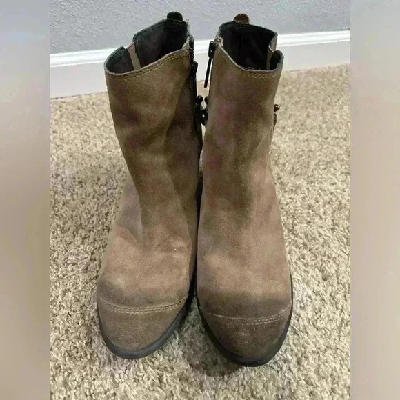 Donald J Pliner DIGG Western Couture Collection Distressed Suede Boots 9.5 women - Picture 4 of 9